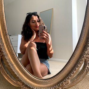 Meet your Posher, Yasi